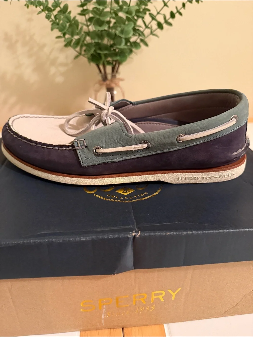 Sperry Men’s Gold Cup Collection Boat Shoes Navy/Reef/Ivory Lambskin Lined